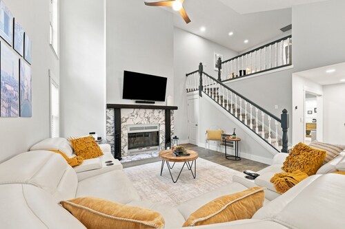 Pinehurst Perfection - Luxury Golf retreat Near Village and Courses