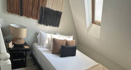 Cozy and Modern Suite