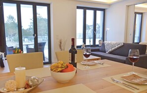 Apartment (Princess) | Living room | TV