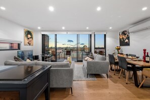 Apartment | Living area | Smart TV - StayCentral - East Brunswick Penthouse with Study (Brunswick East)