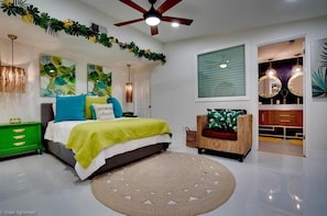 3 habitaciones, escritorio, wifi gratis y ropa de cama