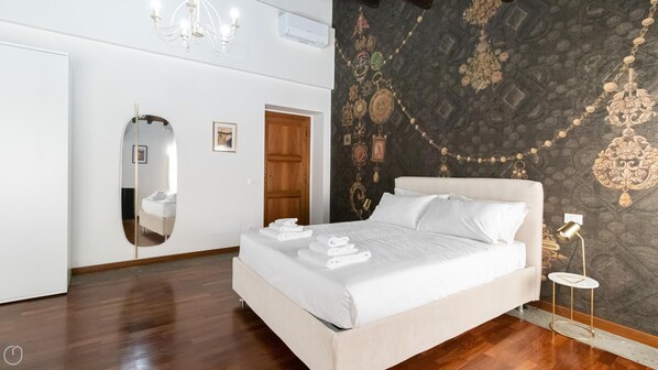 House - Italianway - Barberini 6 Opulentia (Rome)
