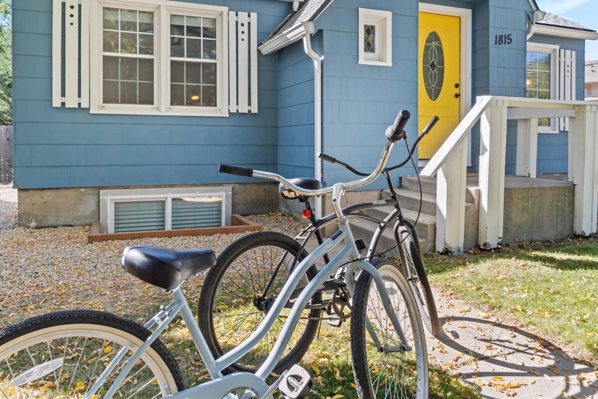 DOG FRIENDLY Charmer! IDEAL Spot to Explore via Bikes(2) to Downtown, Greenbelt, River & Hyde Park!