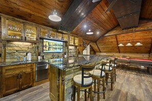 Bar (on property) - Bent Pine Lodge | Spacious 4BR Broken Bow Cabin with Hot Tub, Fire Pit & Grill (Hochatown)