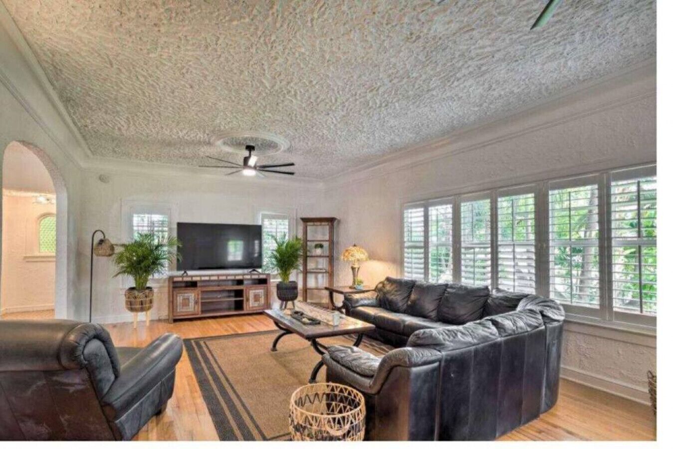 One of a kind 1920 's Spanish style house