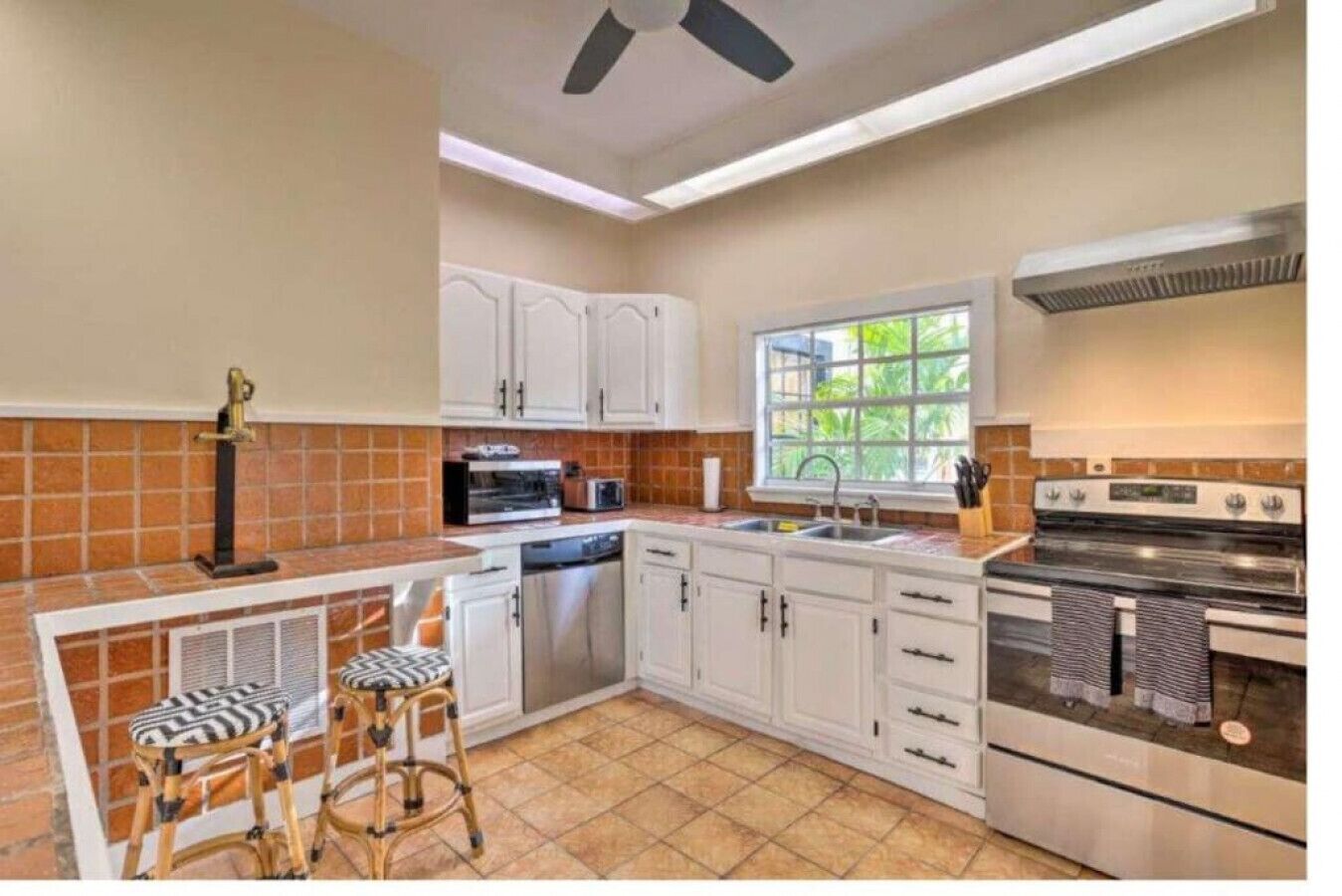 One of a kind 1920 's Spanish style house