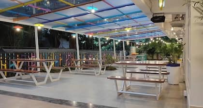 goSTOPS PLUS Goa, Vagator