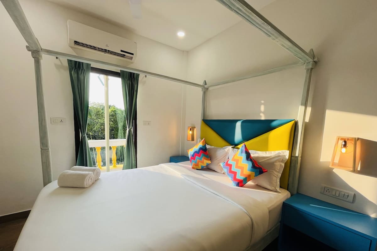 Deluxe Double AC Room With Ensuite Bathroom