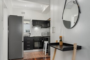 Interior entrance - Rhodora 40 (Cape Town)