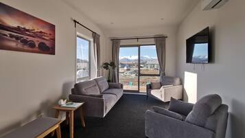 55-inch Smart TV with satellite channels, TV