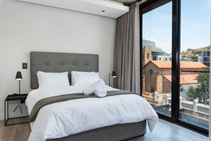 Monolocale Business | Postazione laptop, ferro/asse da stiro, Wi-Fi gratuito, lenzuola