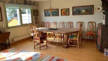 Deluxe Villa | Living area