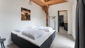 Uklassifisert bilde, 4 av 32, knapp