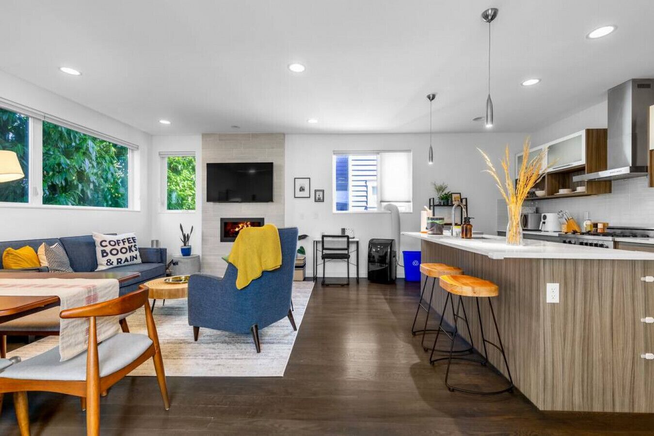 4313 Fremont · 3b2.5b Fremont Gem w/ Seattle Skyline & Lake View