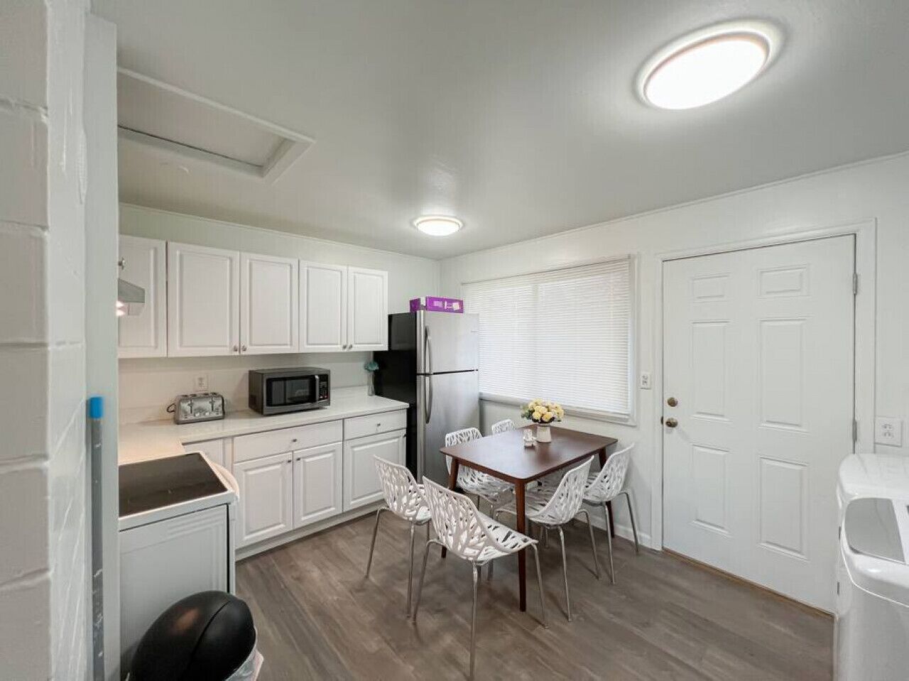 1801 Renton · Adorable 2b1b Suite in Renton