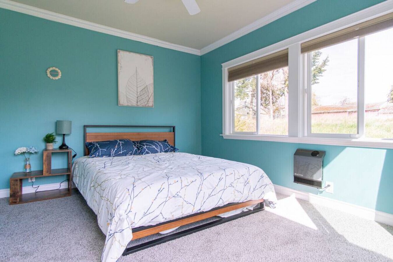 3 slaapkamers, een bureau, een strijkplank/strijkijzer, wifi