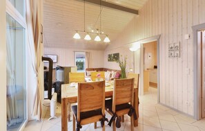 House | Living room - Amazing Home in Rechlin With 2 Bedrooms, Sauna and Wifi (Rechlin)
