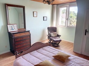 4 bedrooms, free WiFi