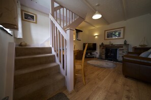 TV, DVD player, stereo