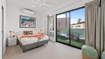 3 bedrooms, desk, WiFi