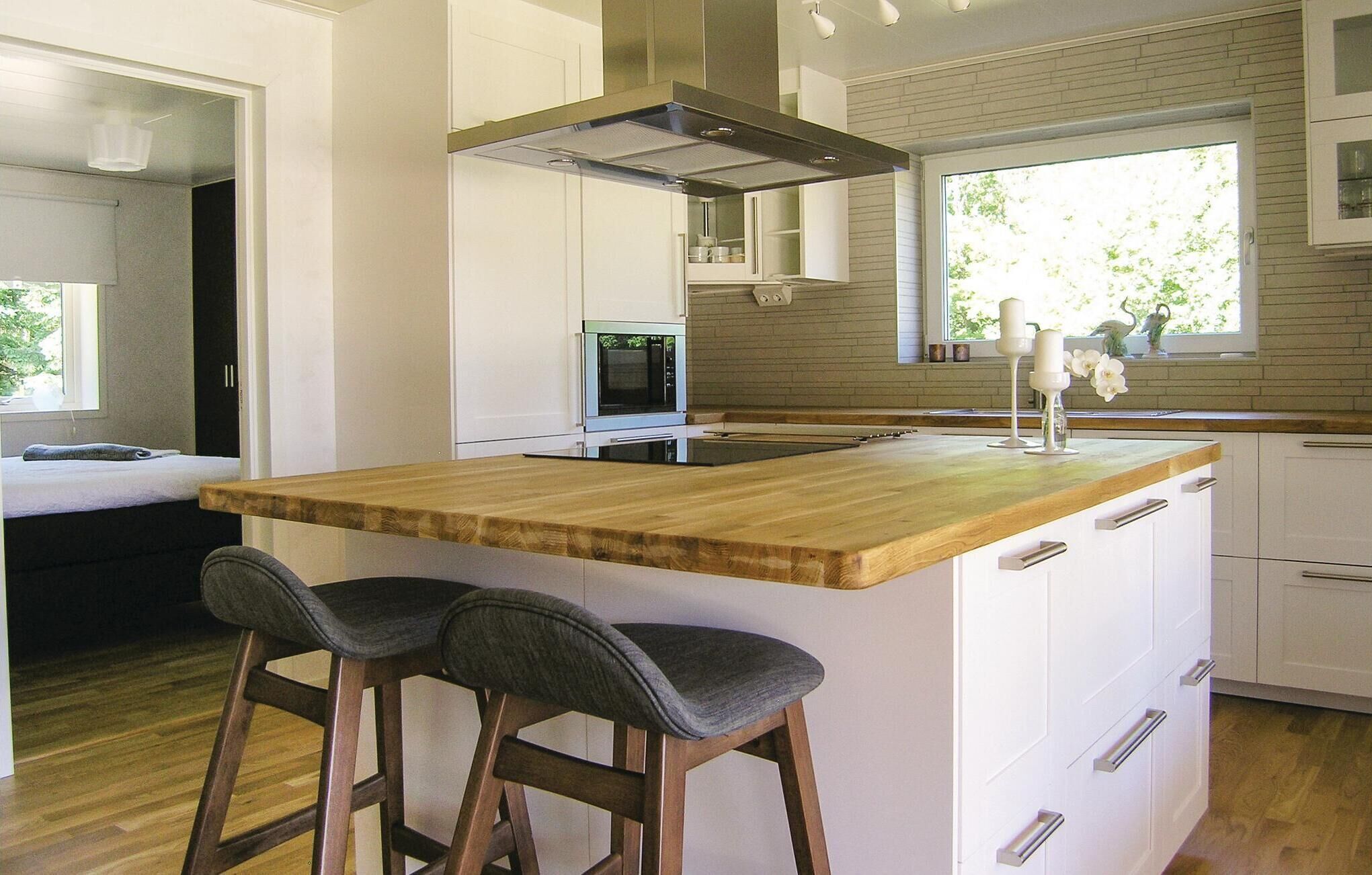 House | Private kitchen | Fridge, cookware/dishes/utensils