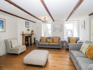 Mökki | Oleskelualue | DVD-soitin