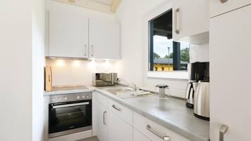 Ferienhaus (Ferienhausdorf Thale) | Eigene Küche | Kühlschrank, Kochgeschirr/Geschirr/Besteck