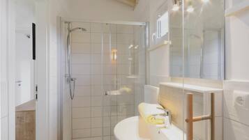 Ferienhaus (Ferienhausdorf Thale) | Badezimmer