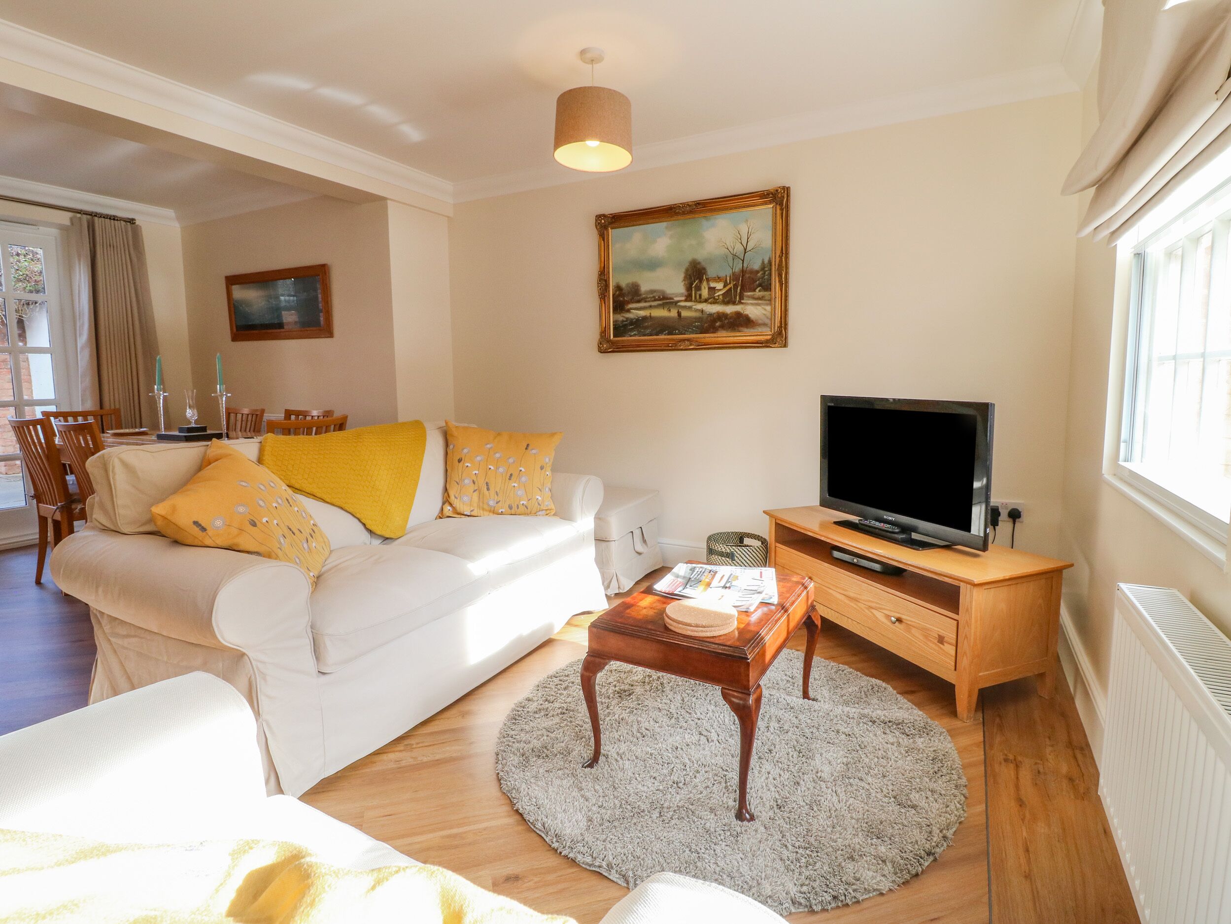 7 THE GREEN, pet friendly in Whittington, Staffordshire