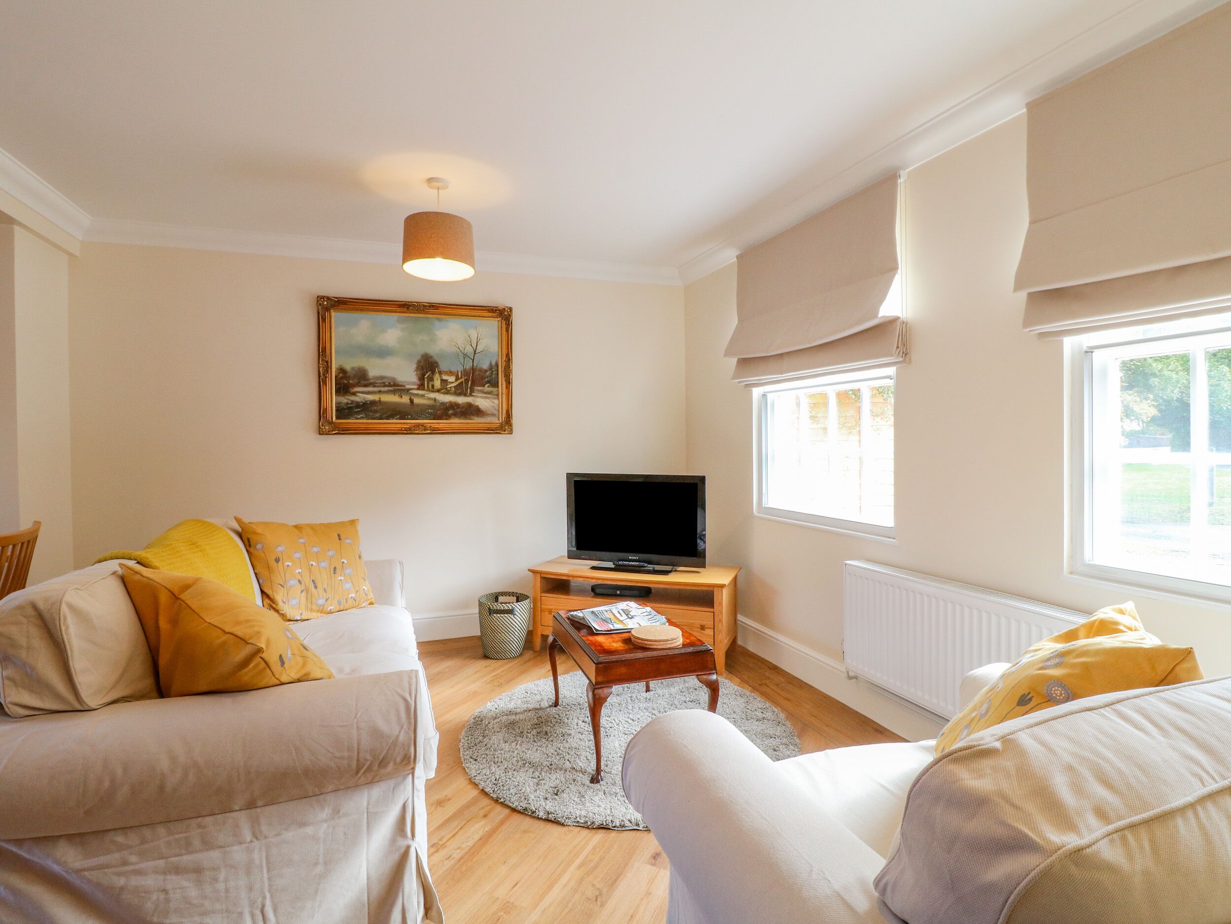 7 THE GREEN, pet friendly in Whittington, Staffordshire