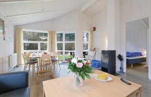 House (Frische Brise 19 - Dorf 3) | Living room | TV - Frische Brise 19 - Dorf 3 (Lübeck)