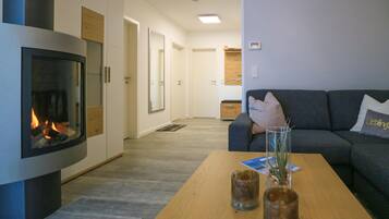 Apartment | Living room | TV