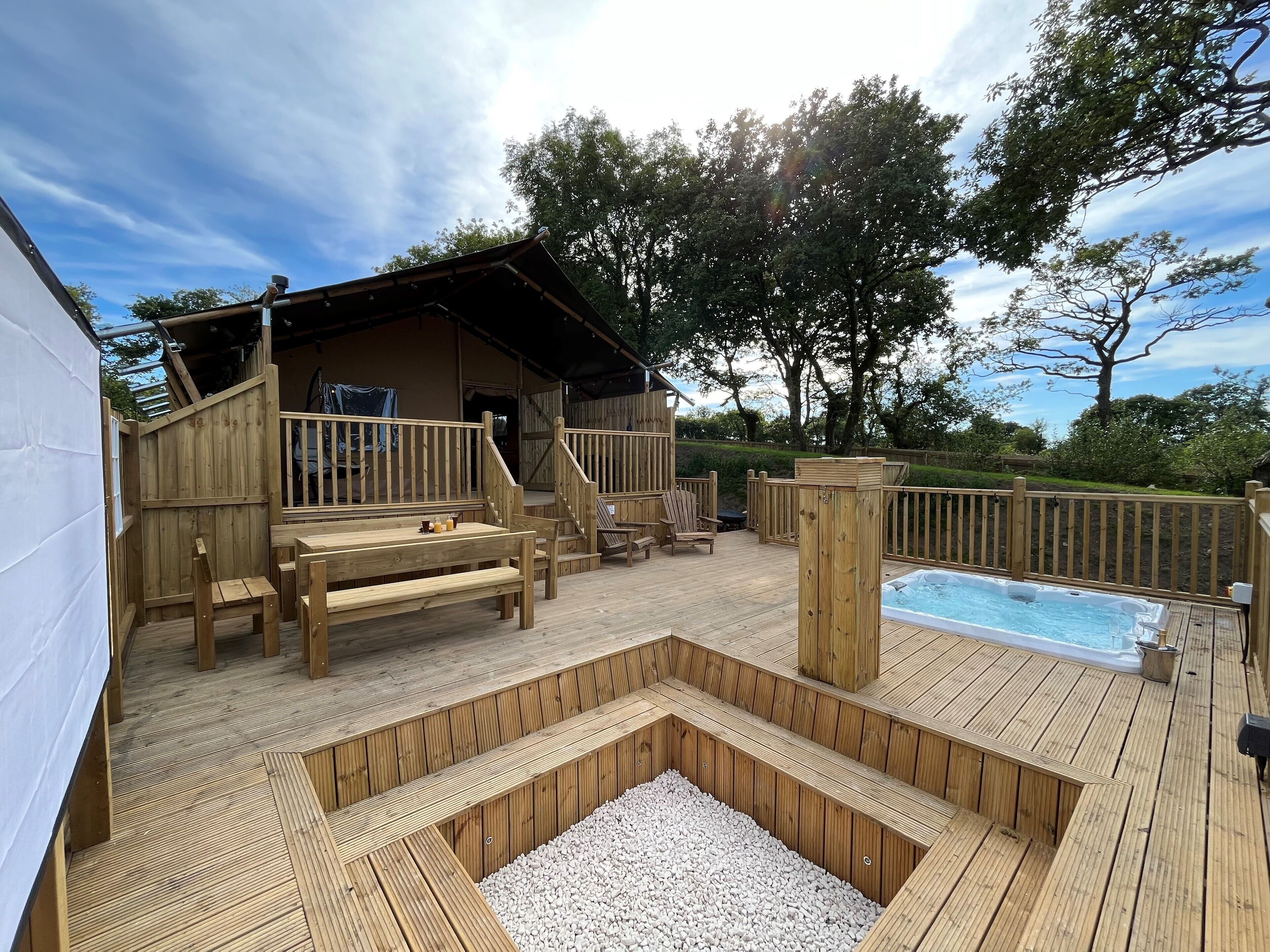 Luxe tent, bubbelbad, uitzicht op tuin | Exterieur