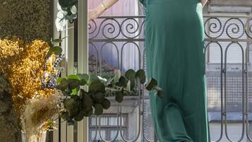 Premium Apartment | 1 bedroom, Select Comfort beds, soundproofing, free WiFi