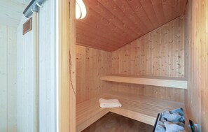 House (Morgensonne 6 - Dorf 2) | Bathroom