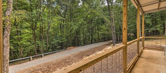 Tallassee Cabin w/ Forest Views Near Creek!
