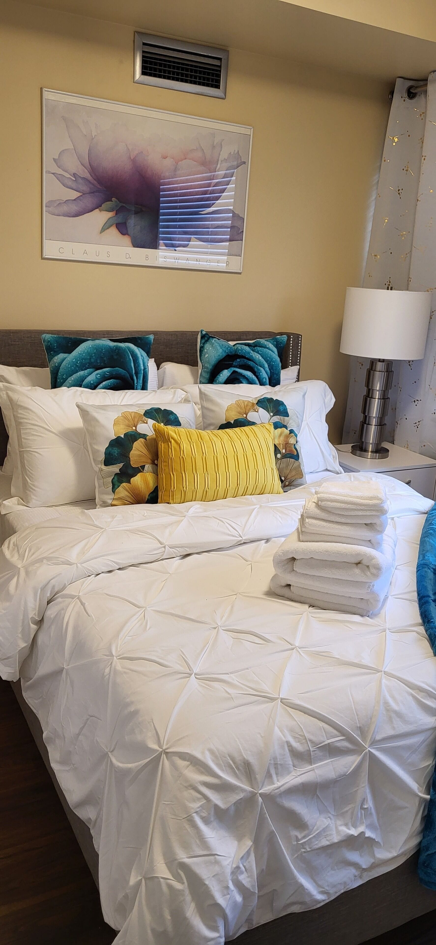 3 bedrooms, iron/ironing board, free WiFi, bed sheets