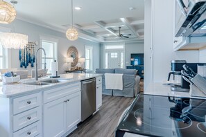 Fridge, microwave, oven, stovetop - Pet Friendly w/ Fenced Backyard, Pool & Beach + Free Attraction Tickets! (Laguna Beach)