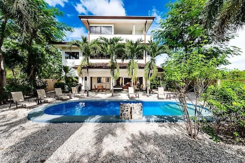 Private Pool Villa 15 min walk to Flamingo Beach