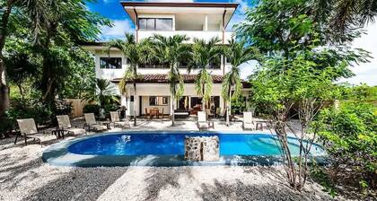 Private Pool Villa 15 min walk to Flamingo Beach