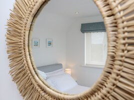 2 bedrooms, individually decorated, individually furnished, free WiFi