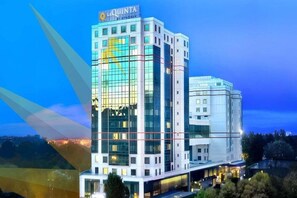 Exterior - La Quinta by Wyndham Istanbul Gunesli (Istanbul)