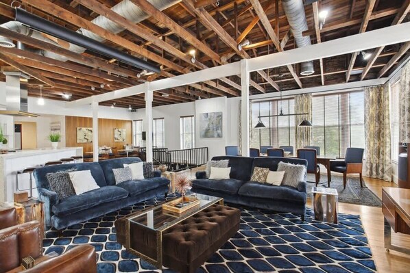 Smart TV, books, offices