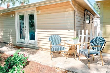 St. Pete Beach Cottage