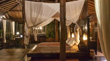 1 chambre, coffres-forts dans les chambres, bureau, lit parapluie