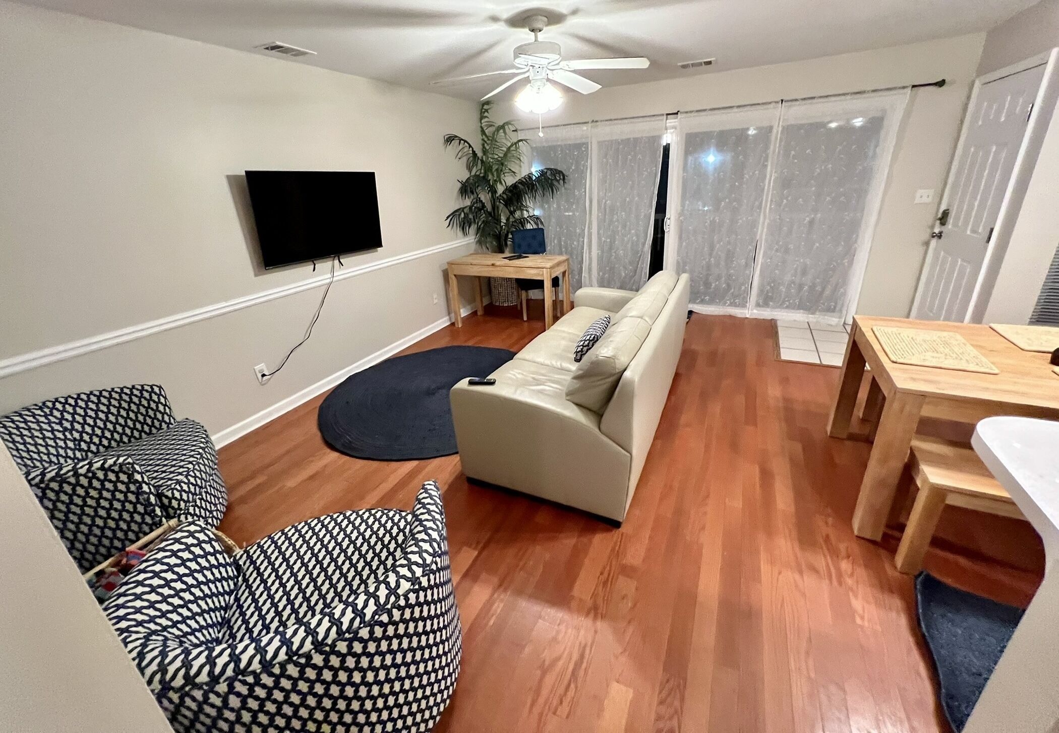 Knot too Shabby on South Beach ~ 3 queens