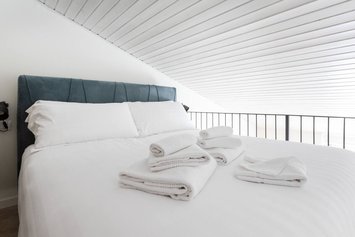 Studio, 1 Double Bed with Sofa bed