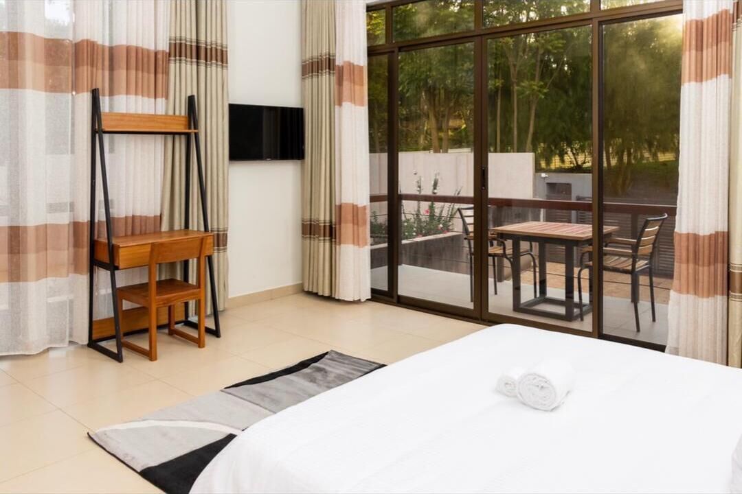 8 室のベッドルーム、WiFi