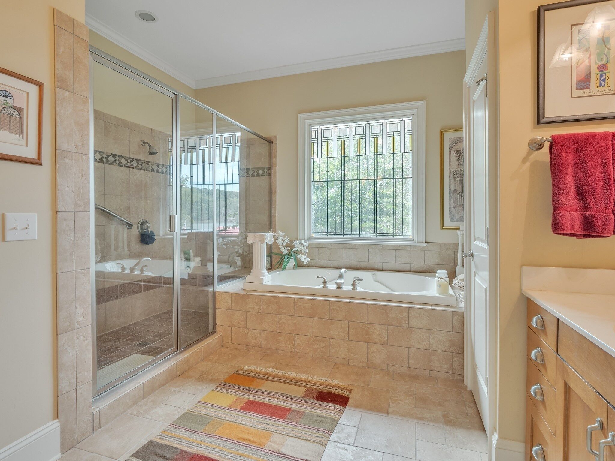 Extraordinary Lake Front Home With Boat Dock , Private Deck And Fire Pit 3 Bedroom Home by Redawning