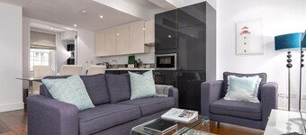A Stunning Three Bedroom Home in Mayfair